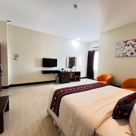 Hotel Roditha Banjarbaru Банджармасин Экстерьер фото